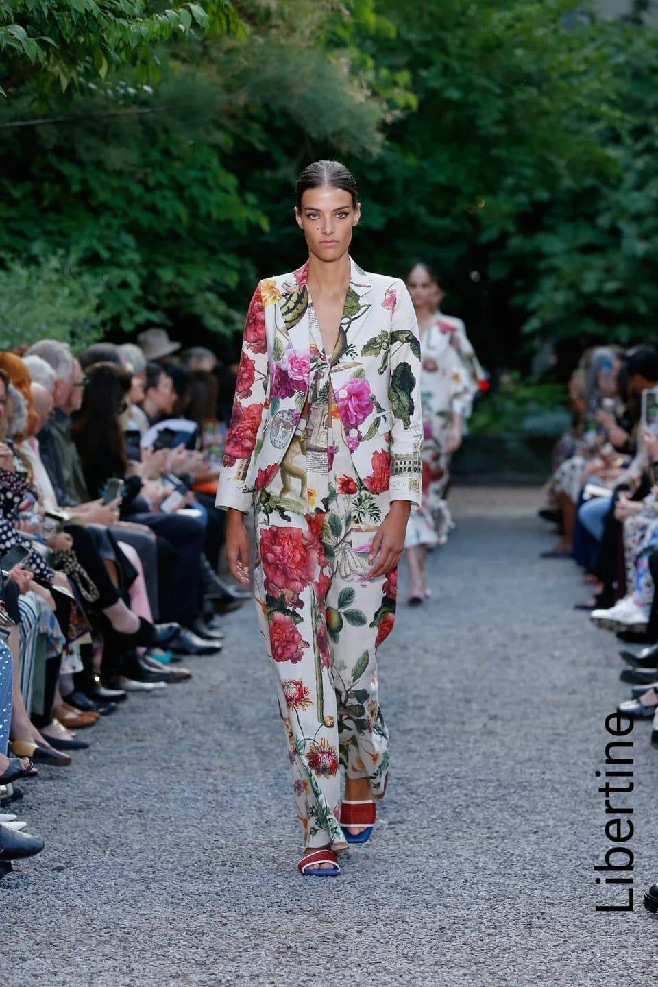 Libertine, joustosilkki.