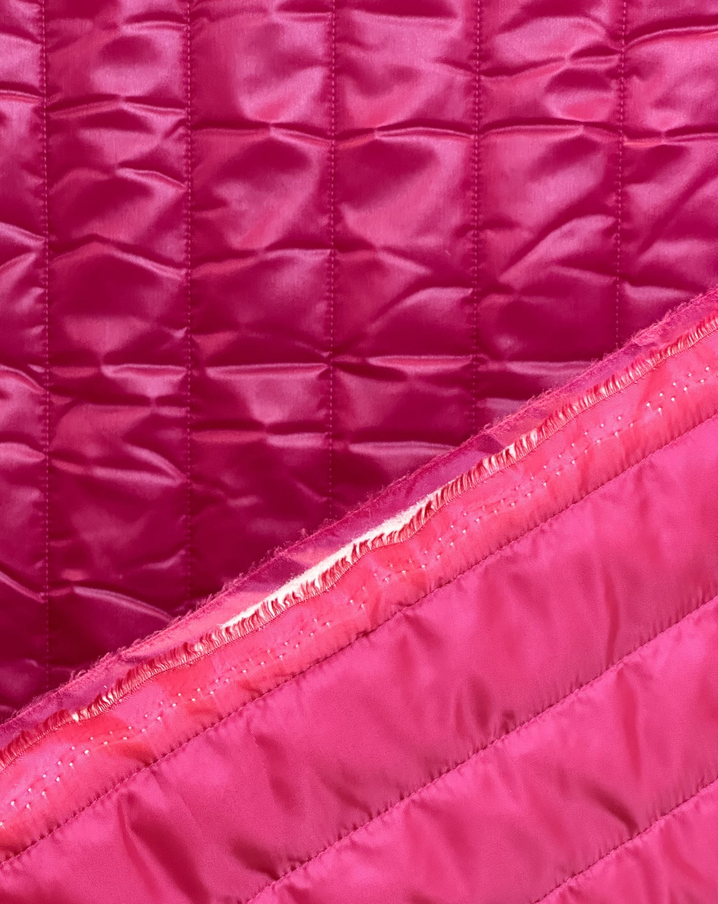 Tikattu toppakangas, aniliininpunainen