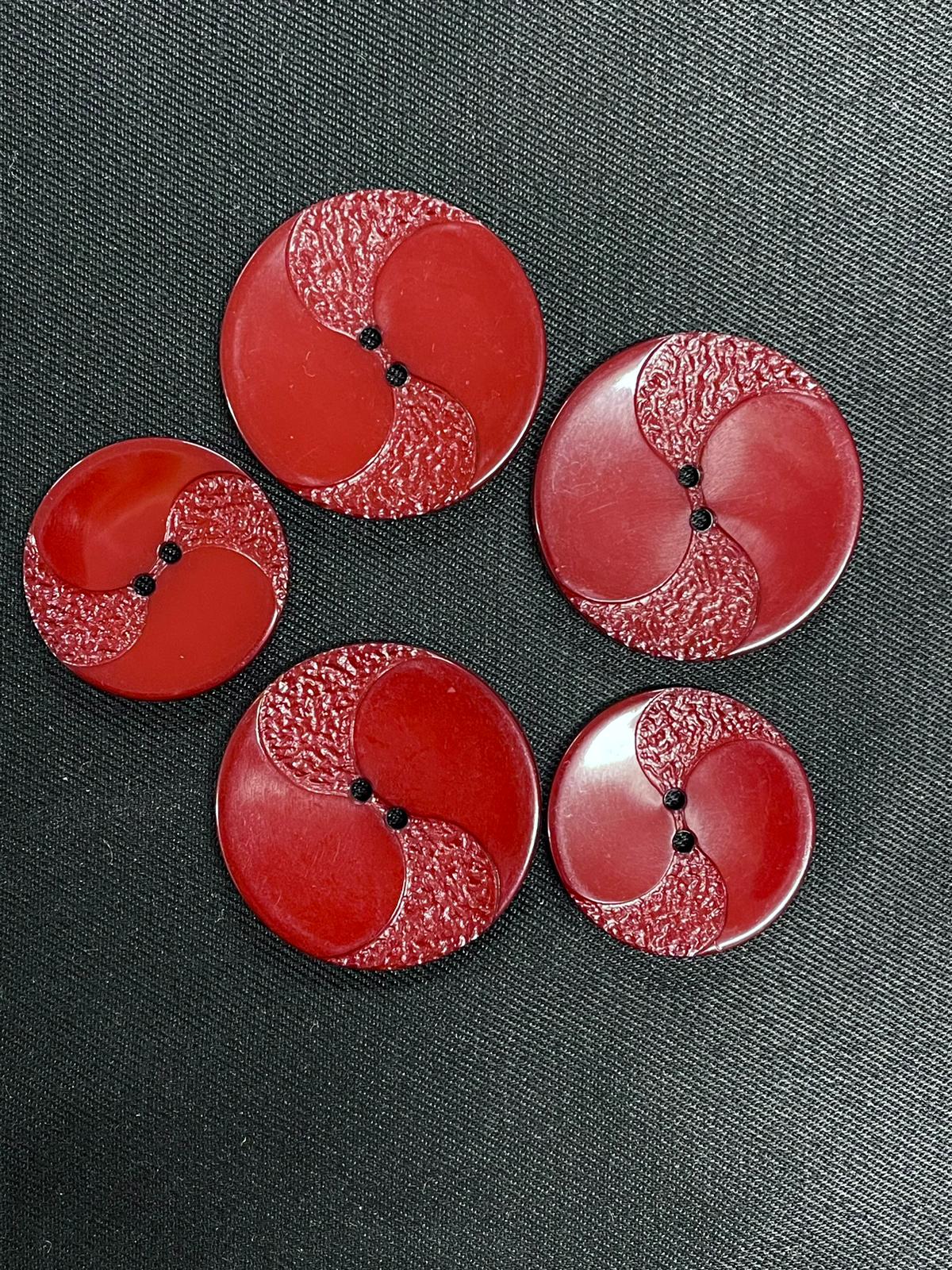 Red, Nappi, 35mm ja 27mm