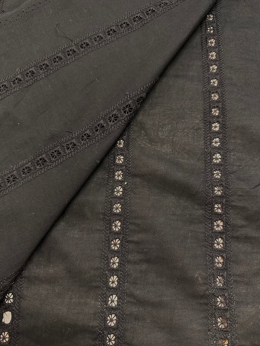 Elle Saab musta, brodeerattu puuvillakangas