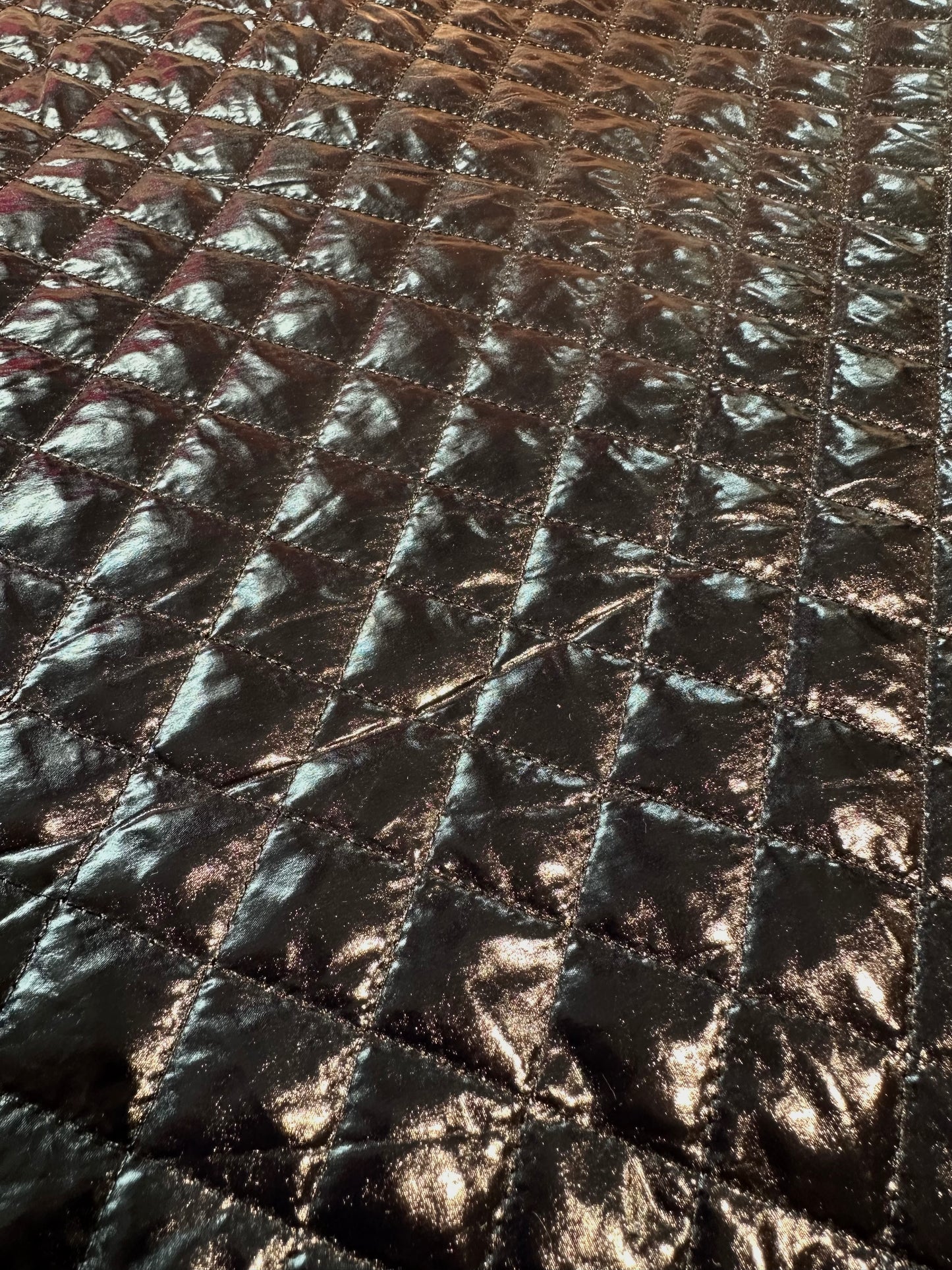 Musta, topattu tikkikangas