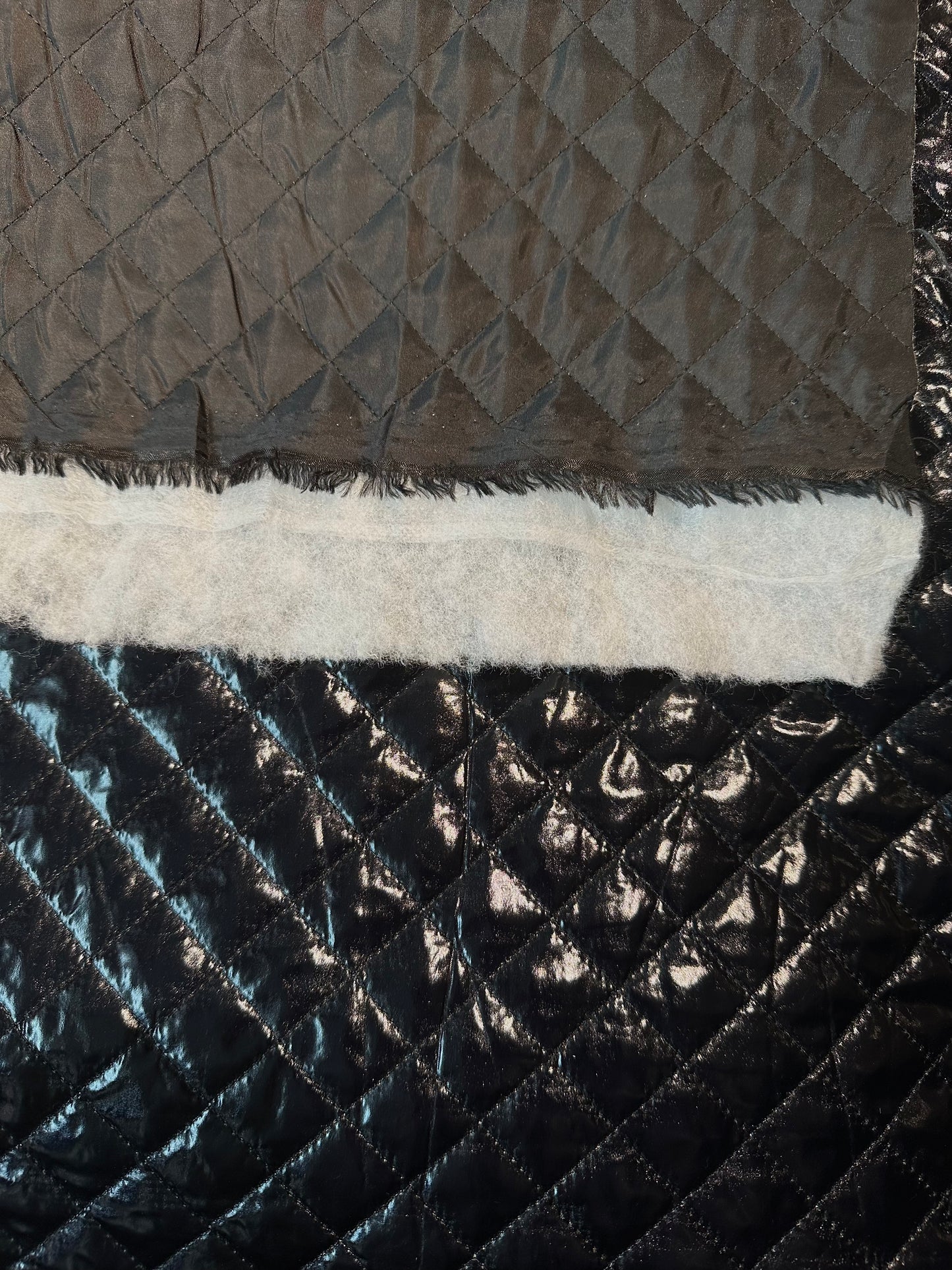 Musta, topattu tikkikangas