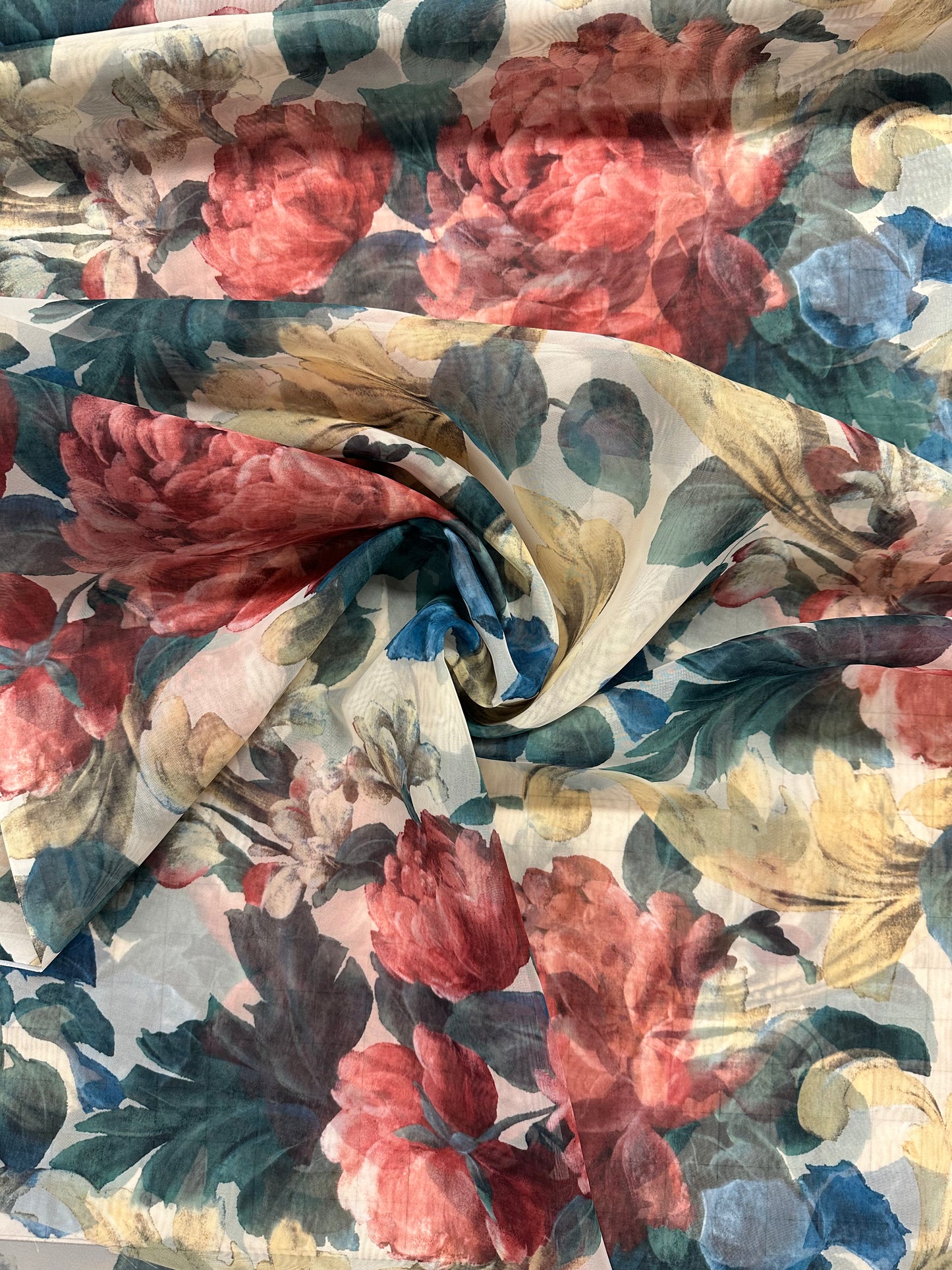 Pion Garden, organza