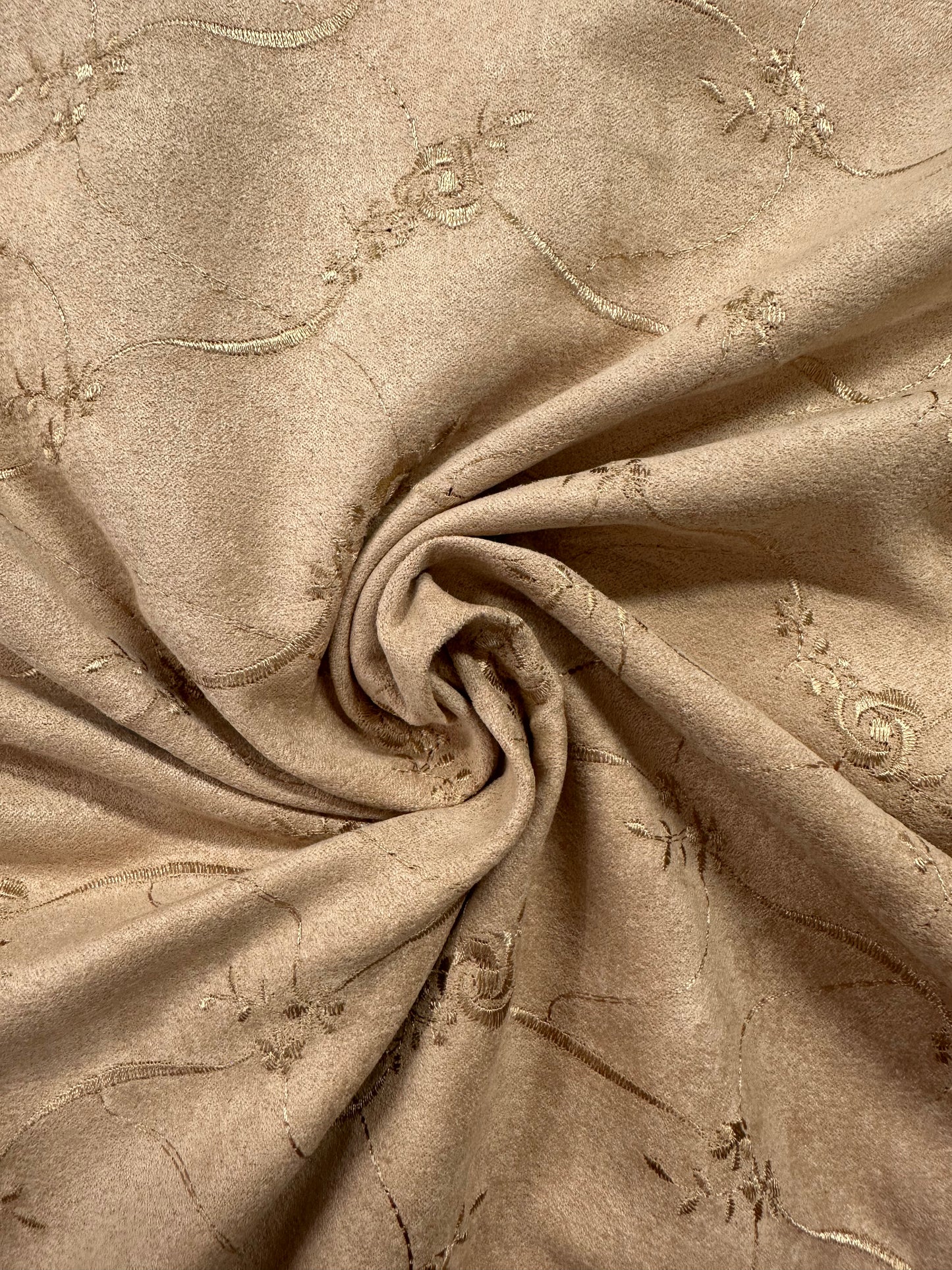 Single Rose, brodeerattu tekosäämiskä, polyester