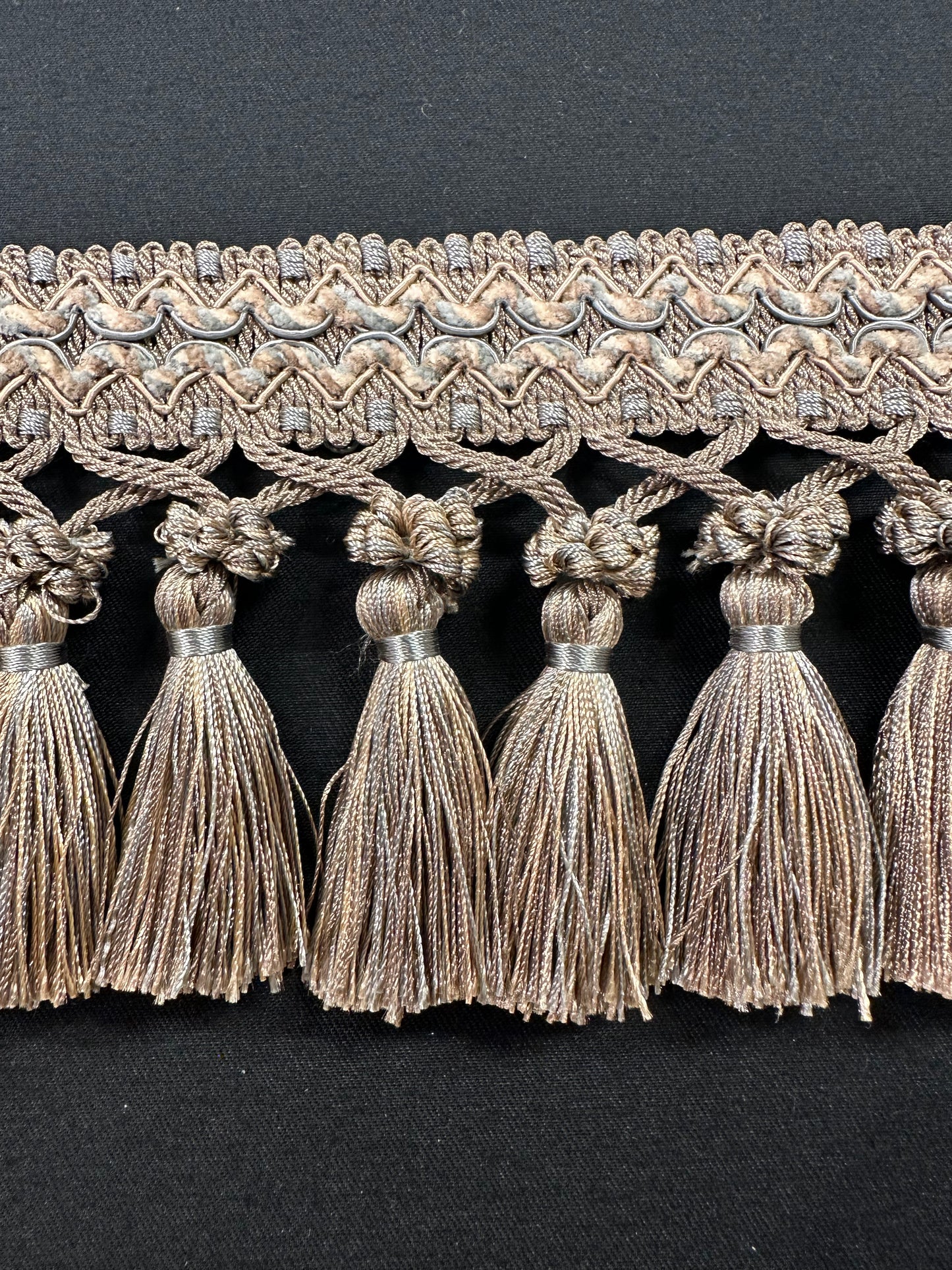 Agneta, sini-kulta sisutusnauha