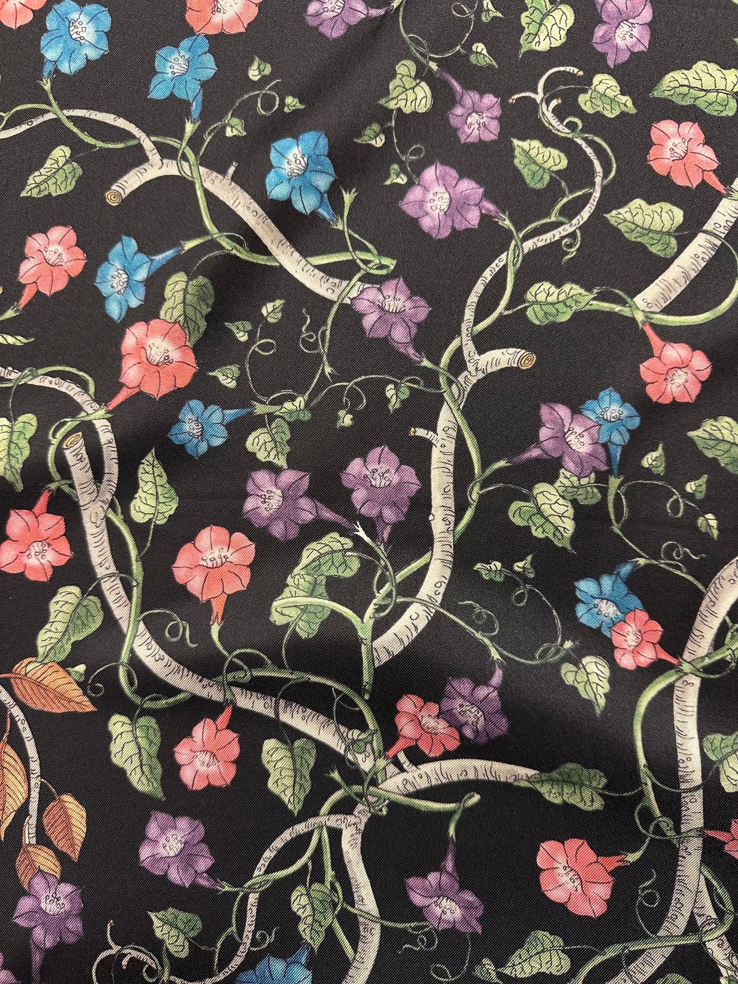Gucci, tvillisilkki, Florals style