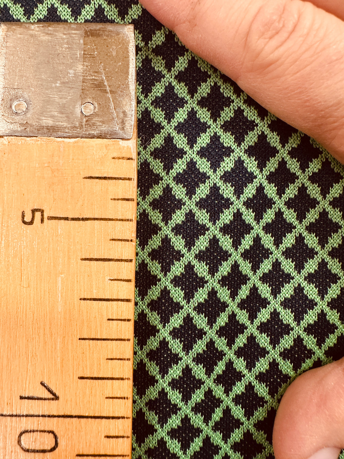 Givenchy, Rhombus, green, villaneulos.