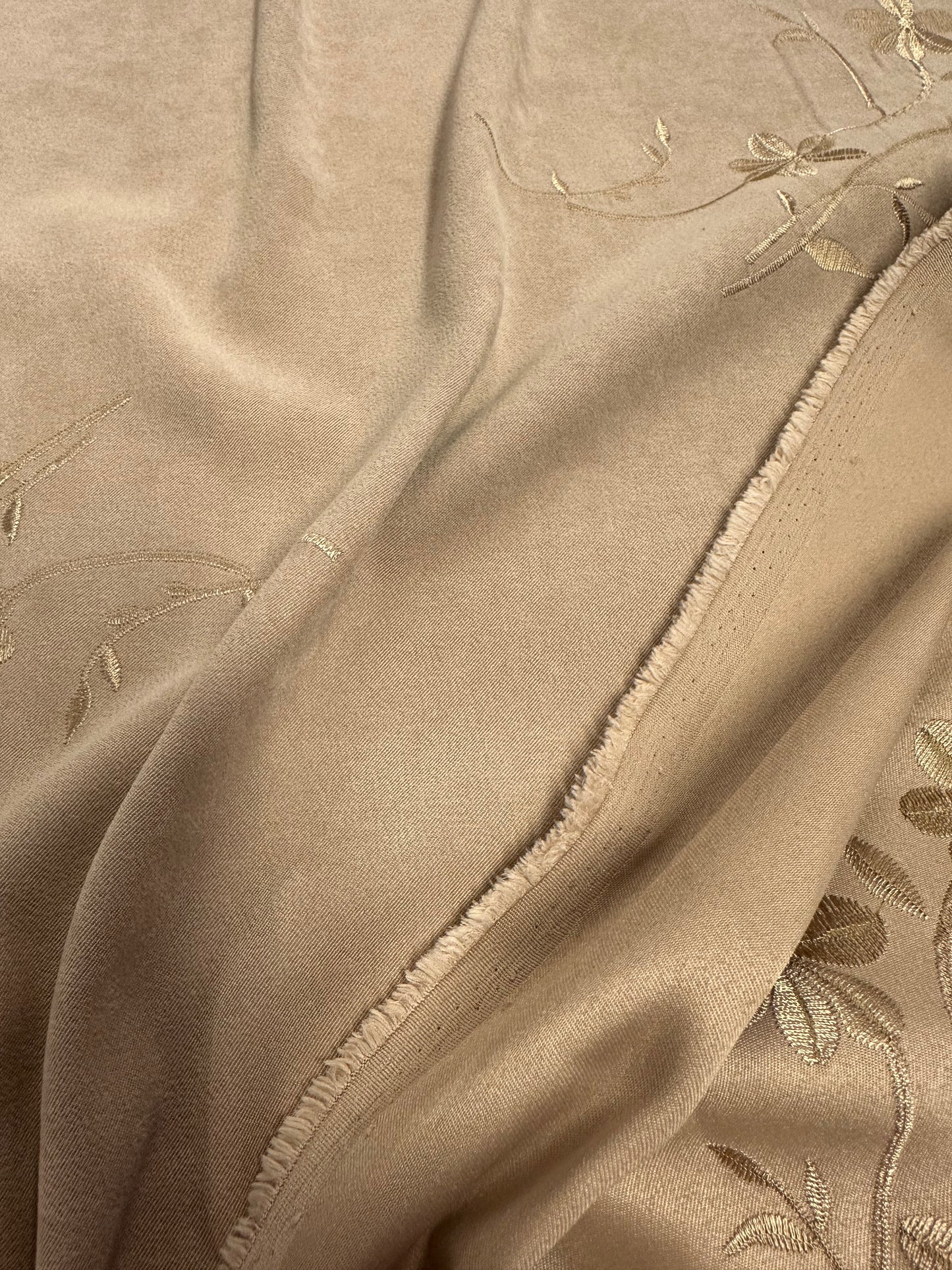 Leafy, Brodeerattu mikrokuitukangas, polyester