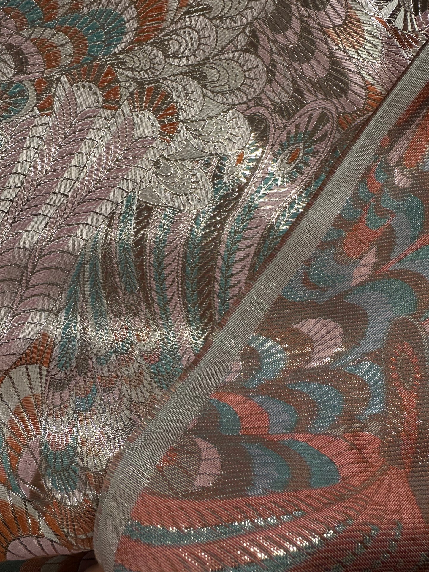 Pastelglam peacock, polyesterjakardi