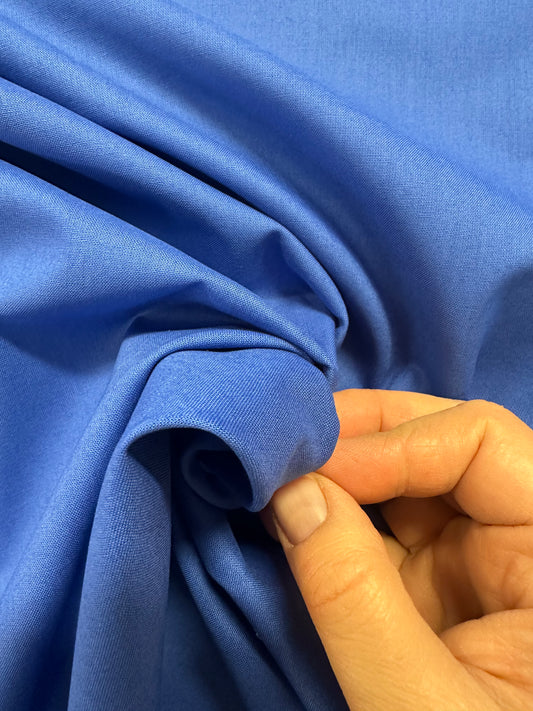 Joustava puuvillapopliini, sähkönsininen