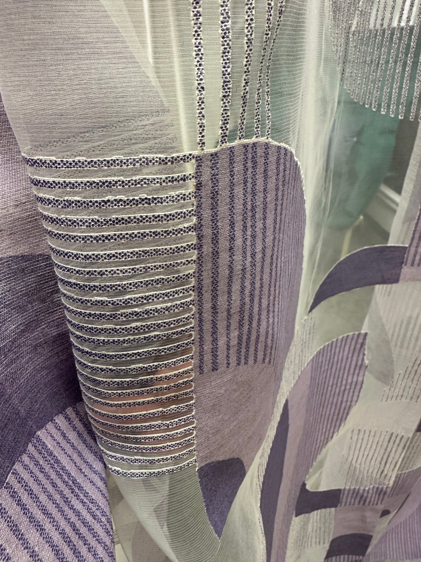 Cubic lavender, Organza