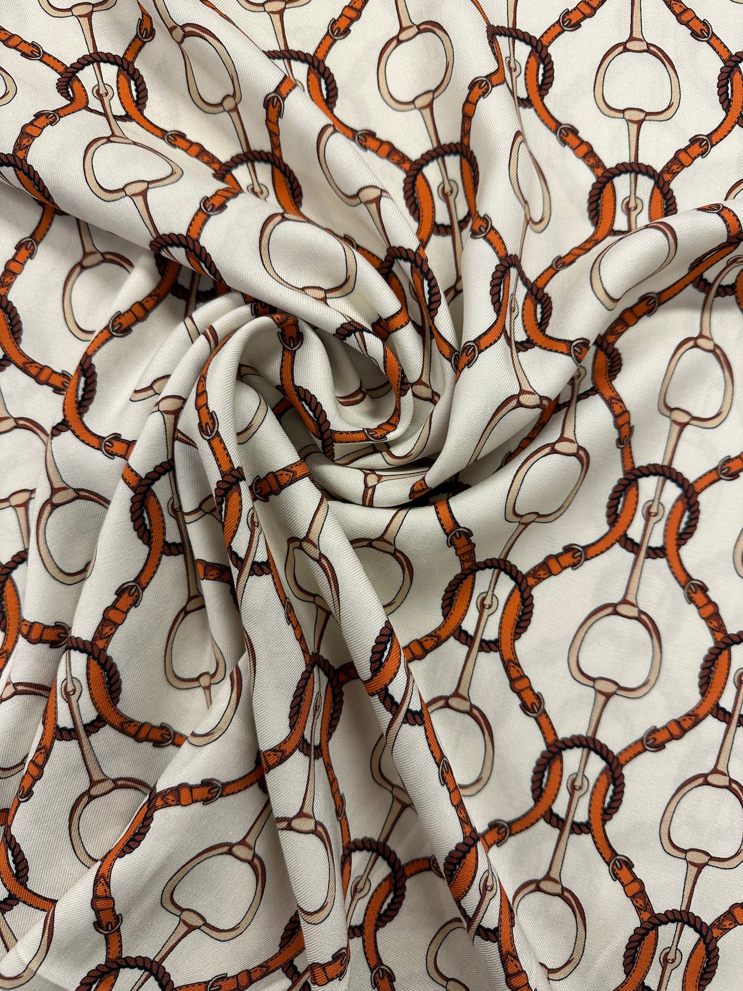 Equestrian chain, viskoositvilli