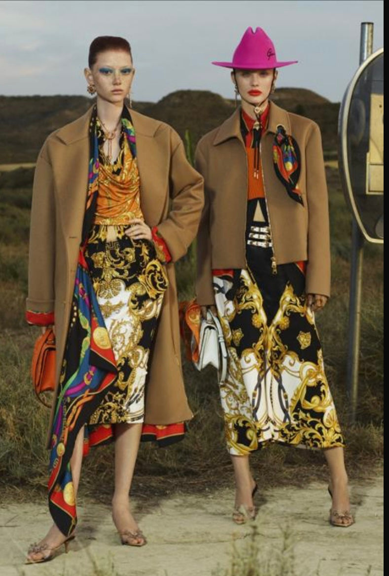 Cavalli, Baroque style, viskoosisatiini.