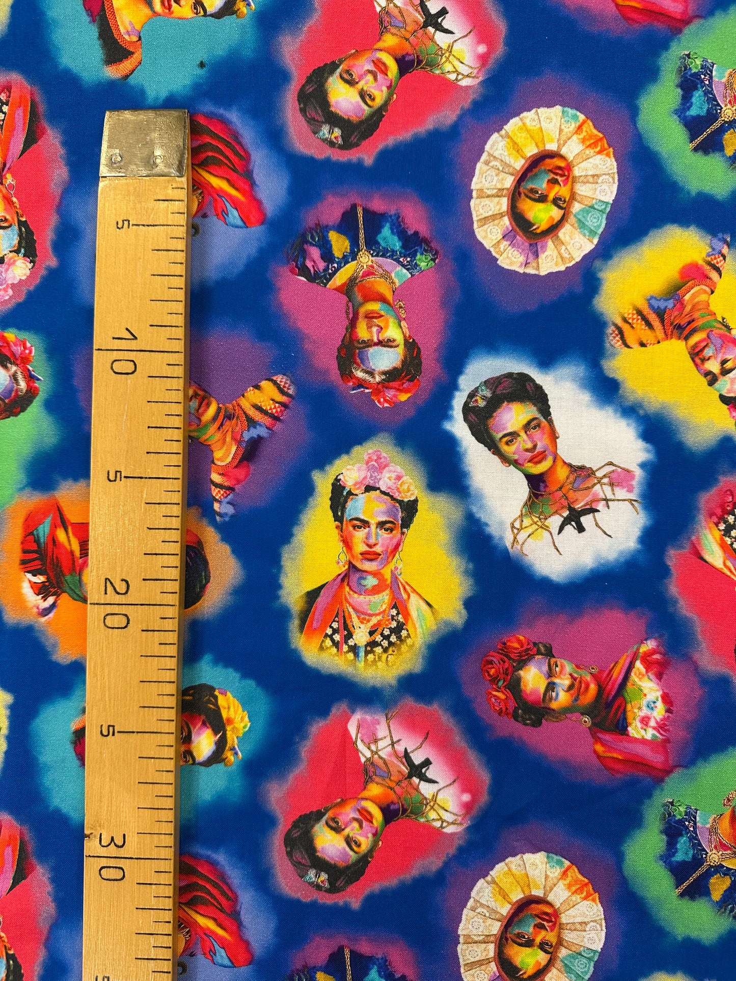 Frida Kahlo, Bleu art.