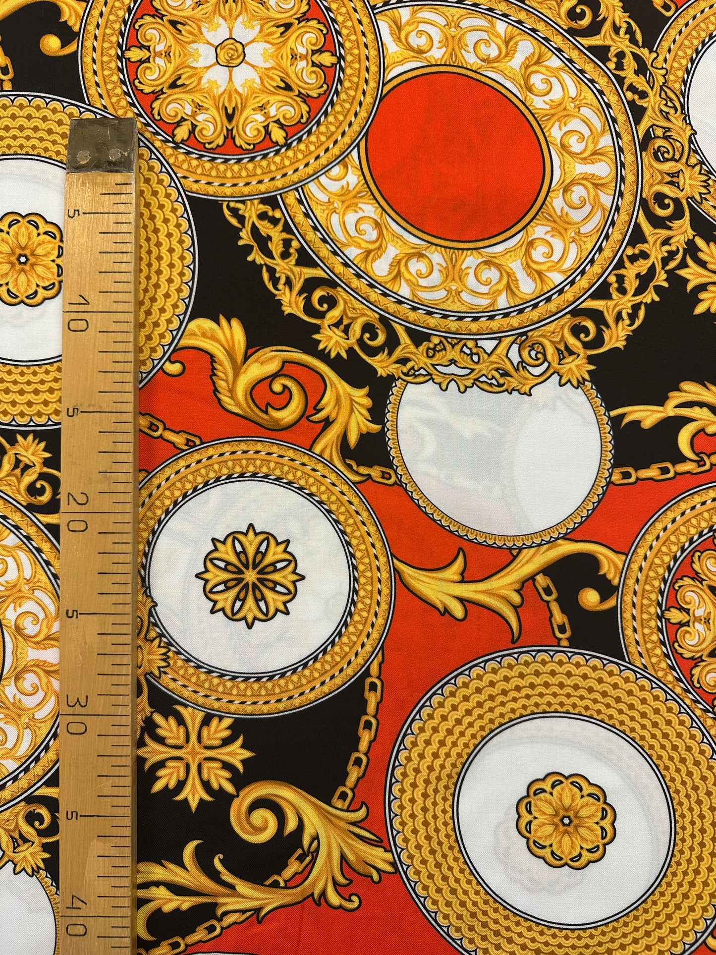 Versace, Baroque style, viskoosi.