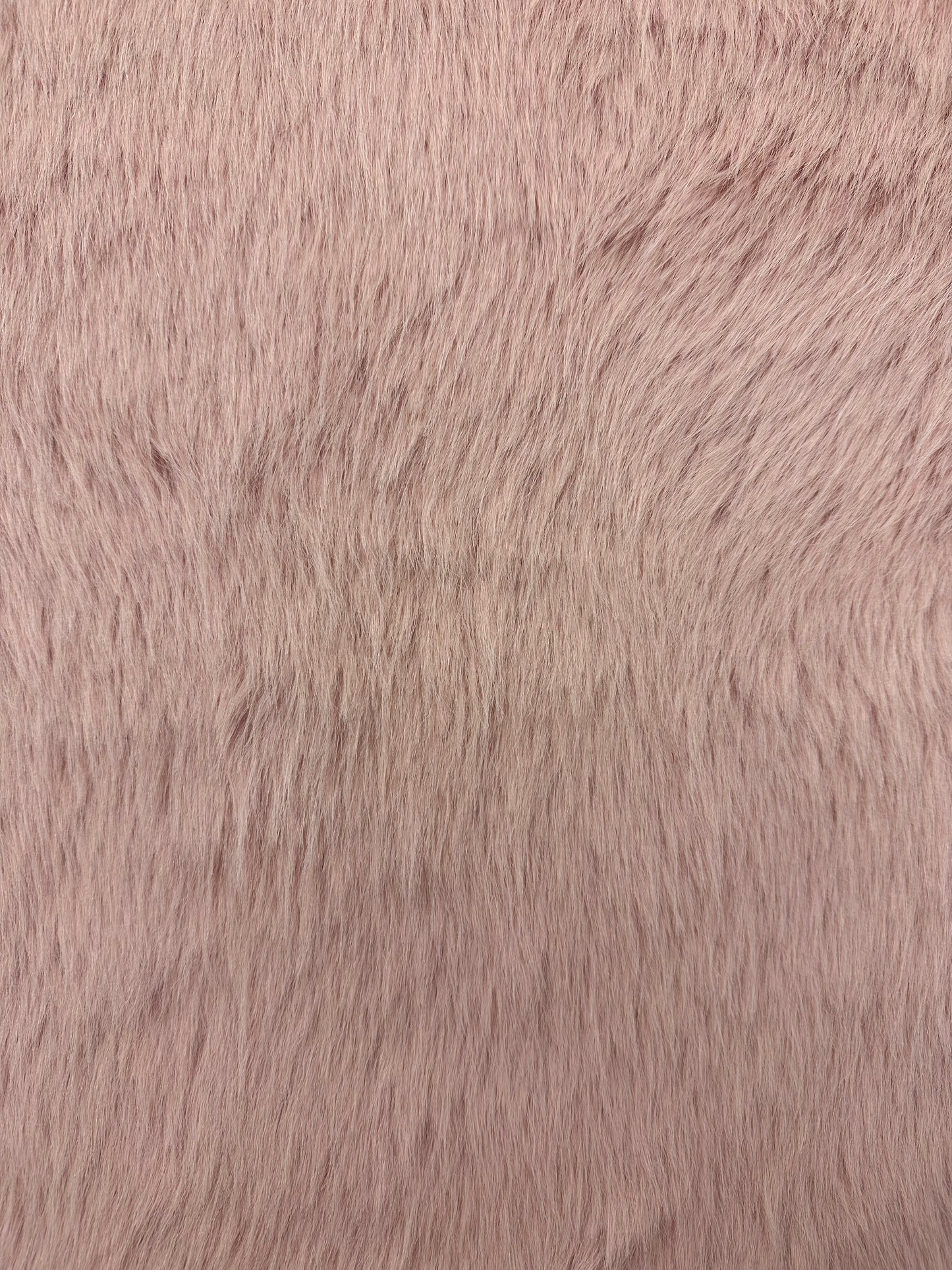 Vaalea Roosa, Vegan long Fur.