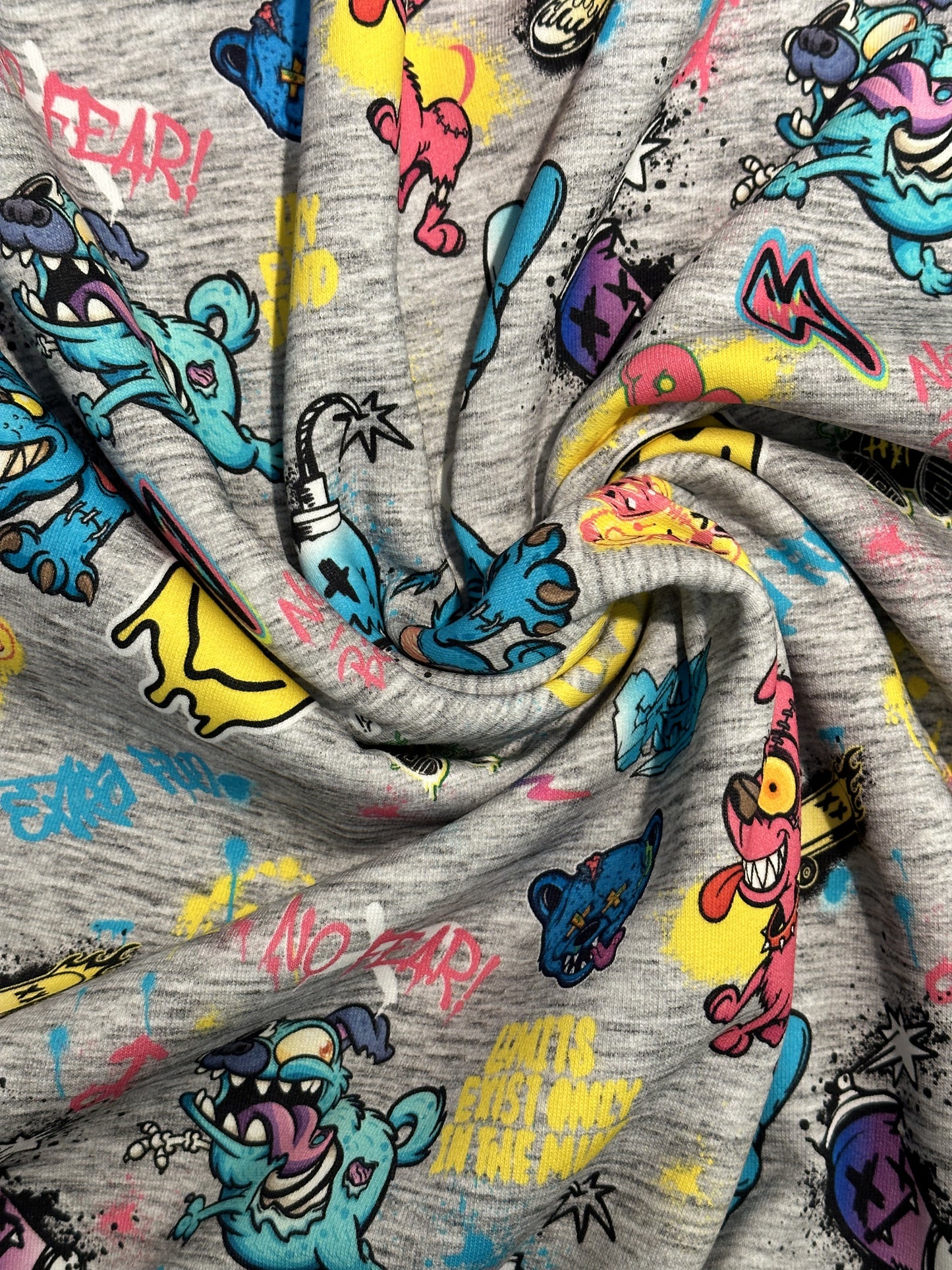 Crazy Dogs, paksu nukkacollege