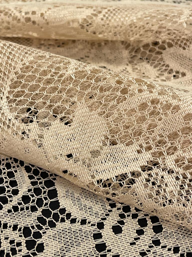 Romantic beige, pitsi
