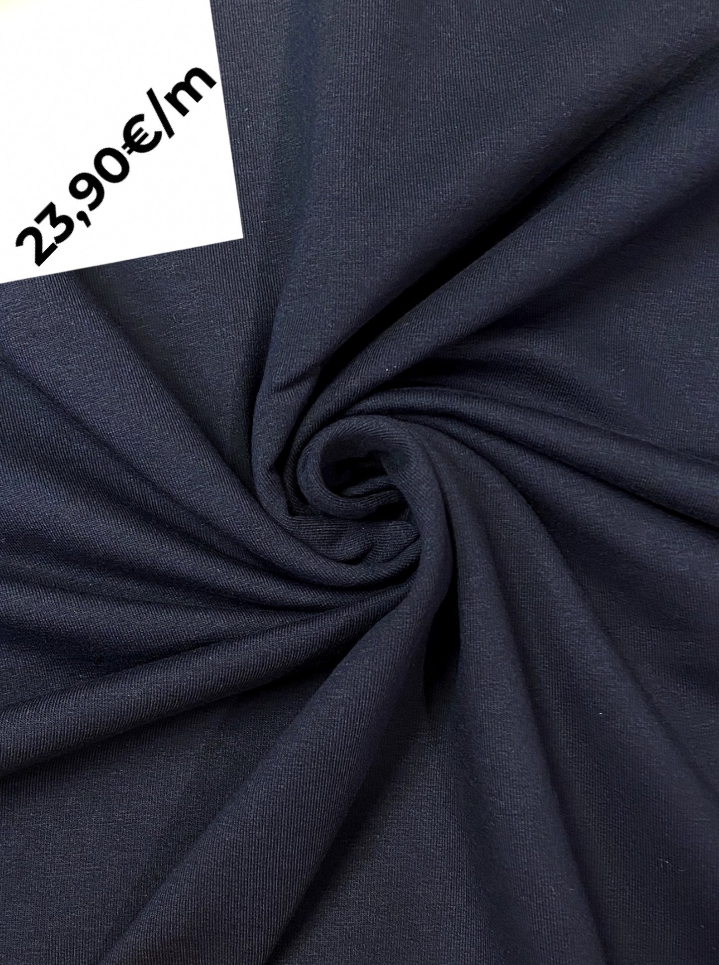 Dark Navy, joustocollege