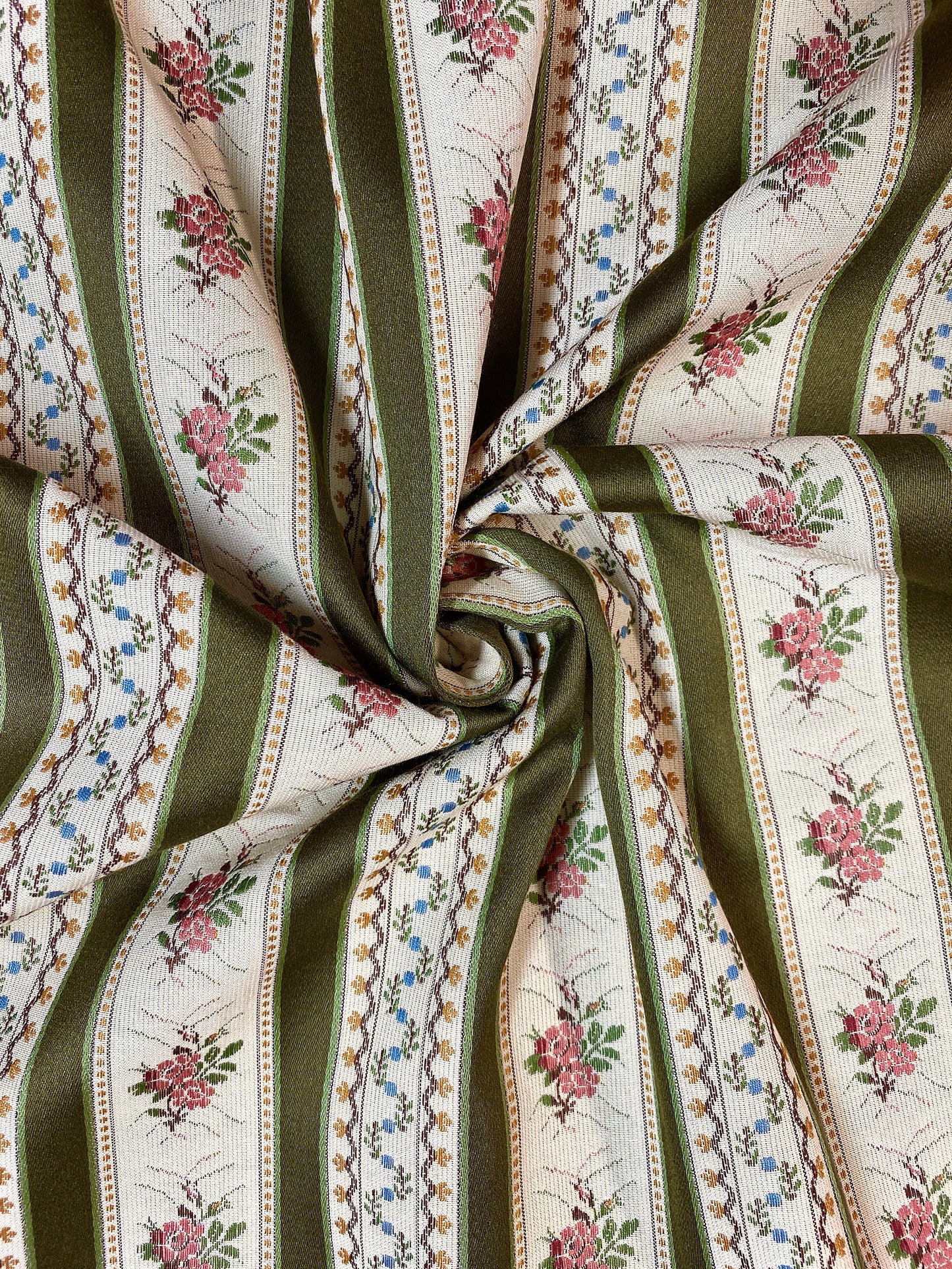 Talonpoikaiskangas, vihreä, 35 000 md