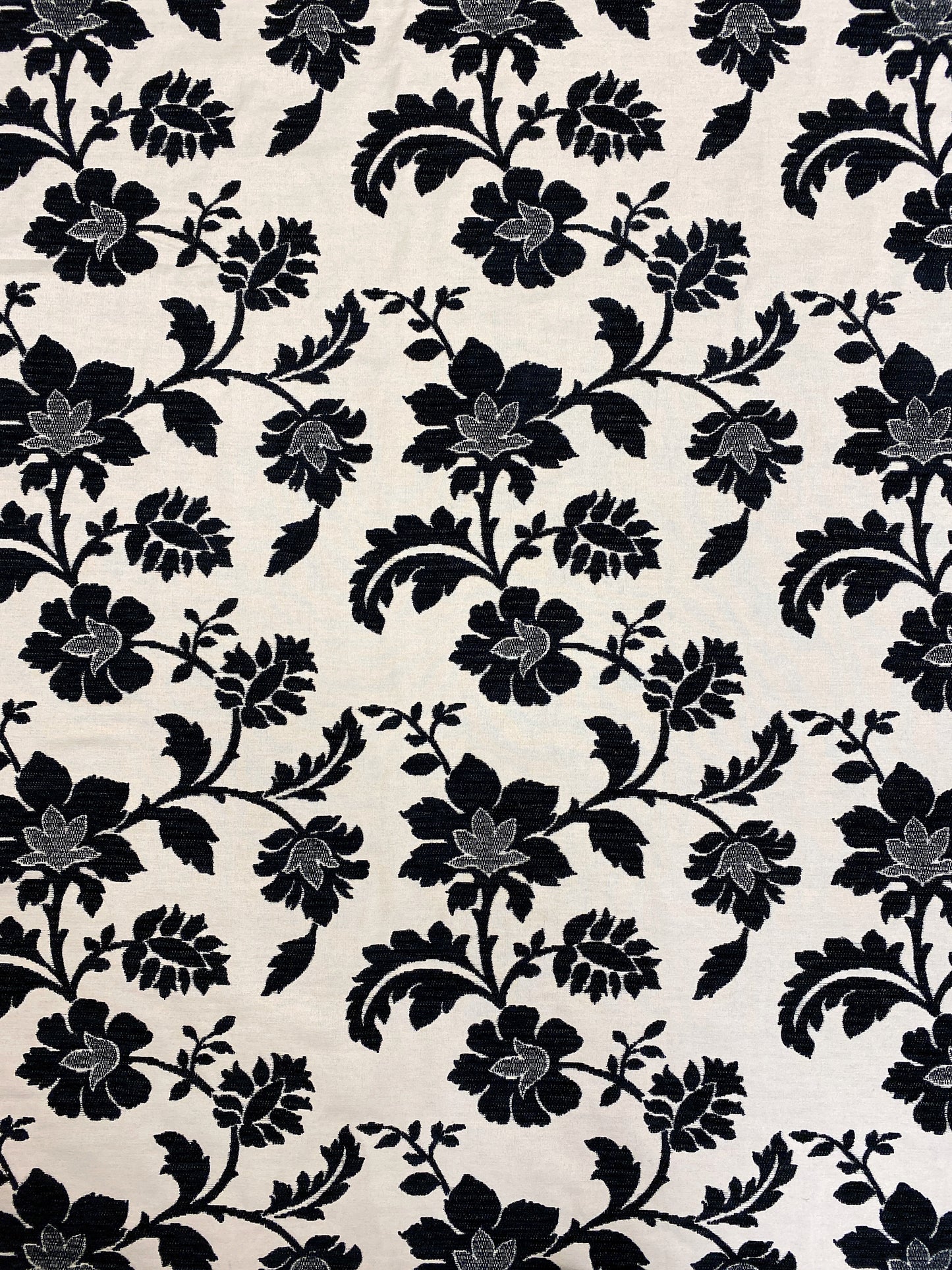 Flora, musta valk. 50 000 md