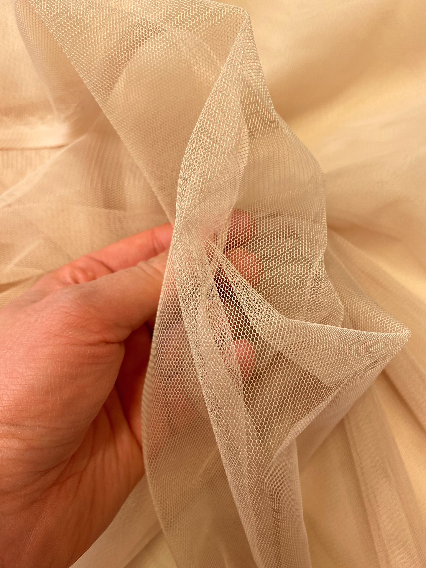 Mesh, nude, polyester