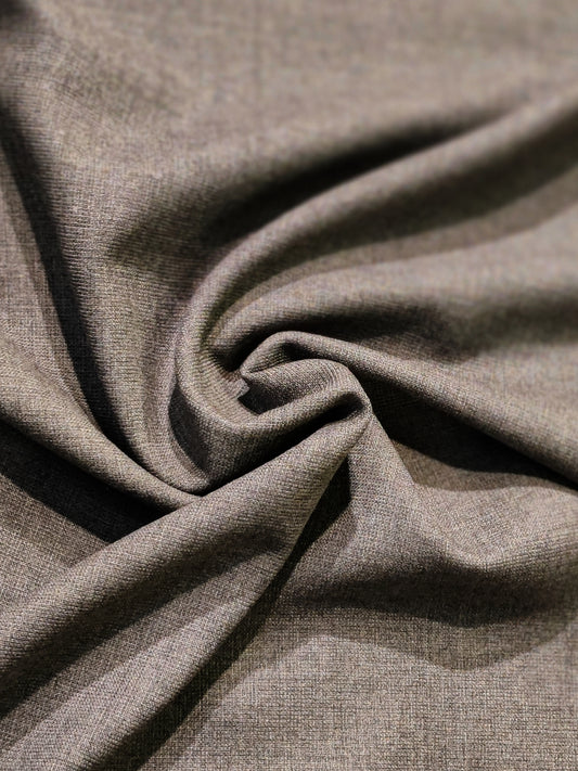 Pukuvilla, Italia, tummanharmaa