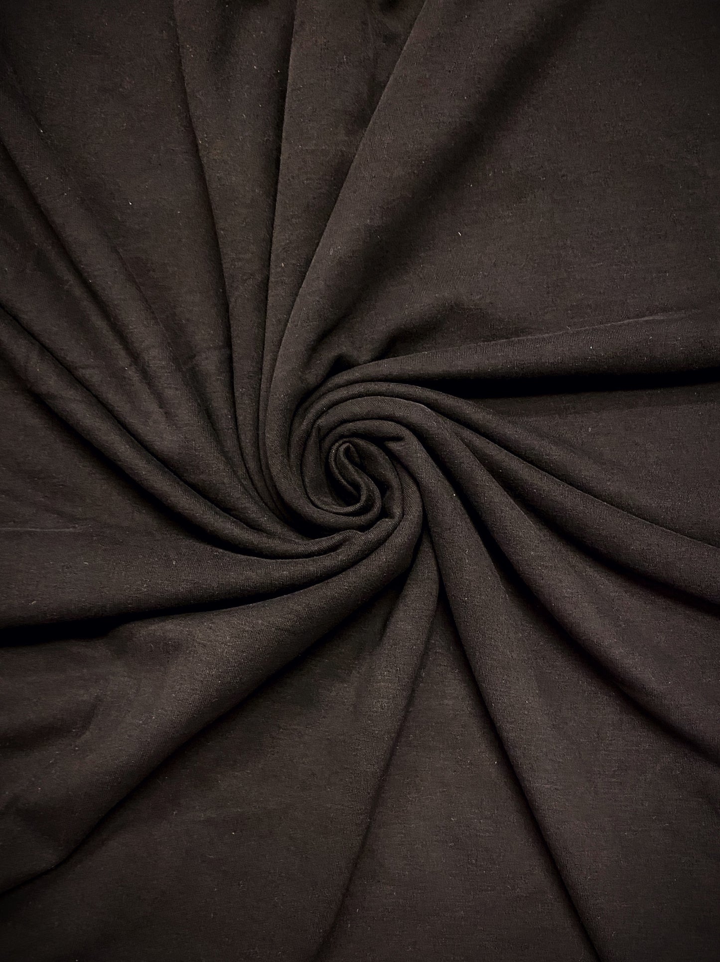 Charcoal, musta, joustocollege