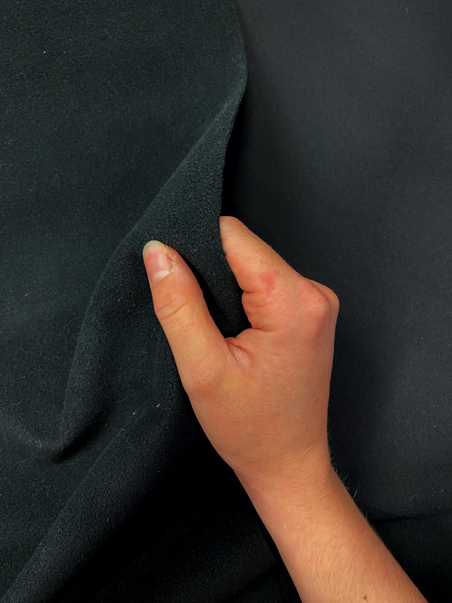 Nova, musta, softshell