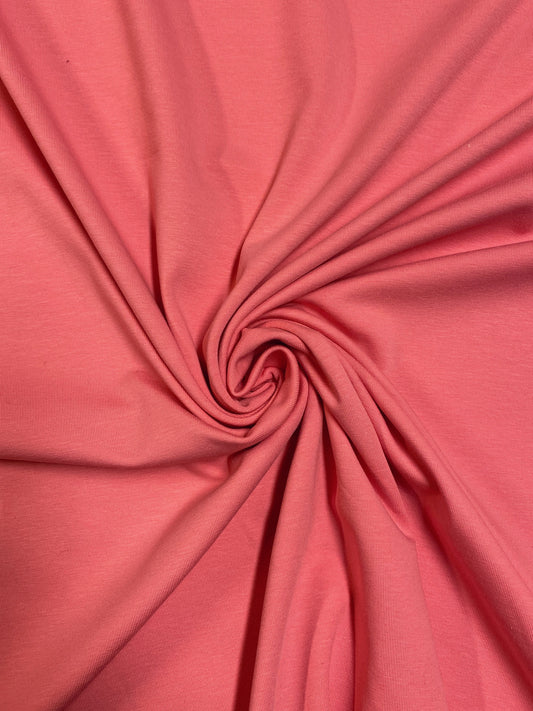 Lohenpunainen puuvillatrikoo