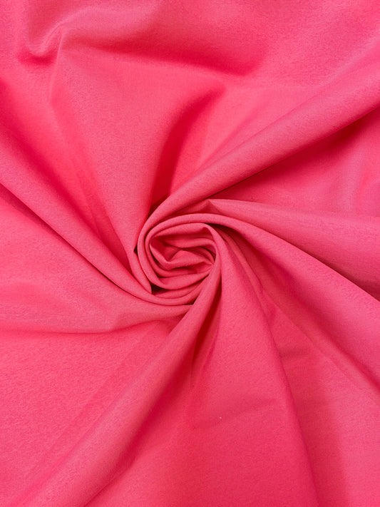 Pink Rave, ulkoilukangas