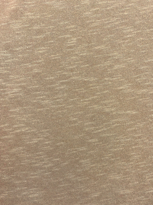 Hans, hiekka, puuvillaneulos