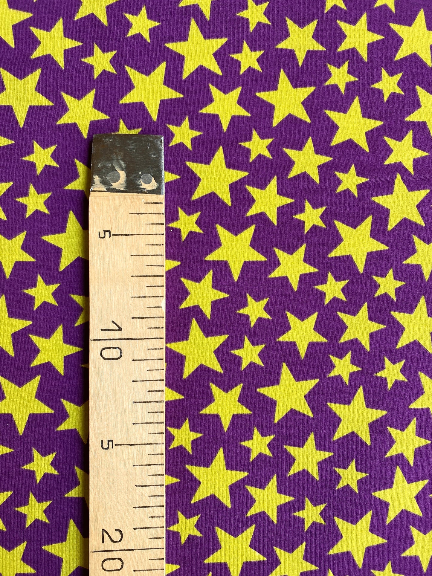 Tähdet, liila, joustocollege