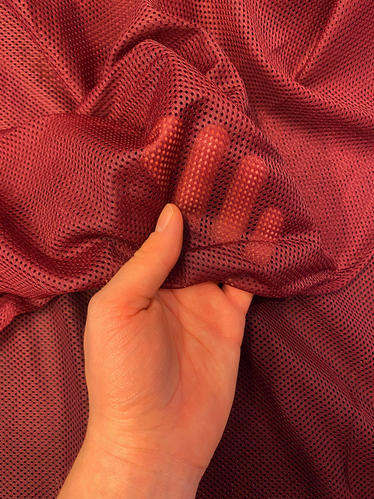 French Couture, Sport mesh, viininpunainen
