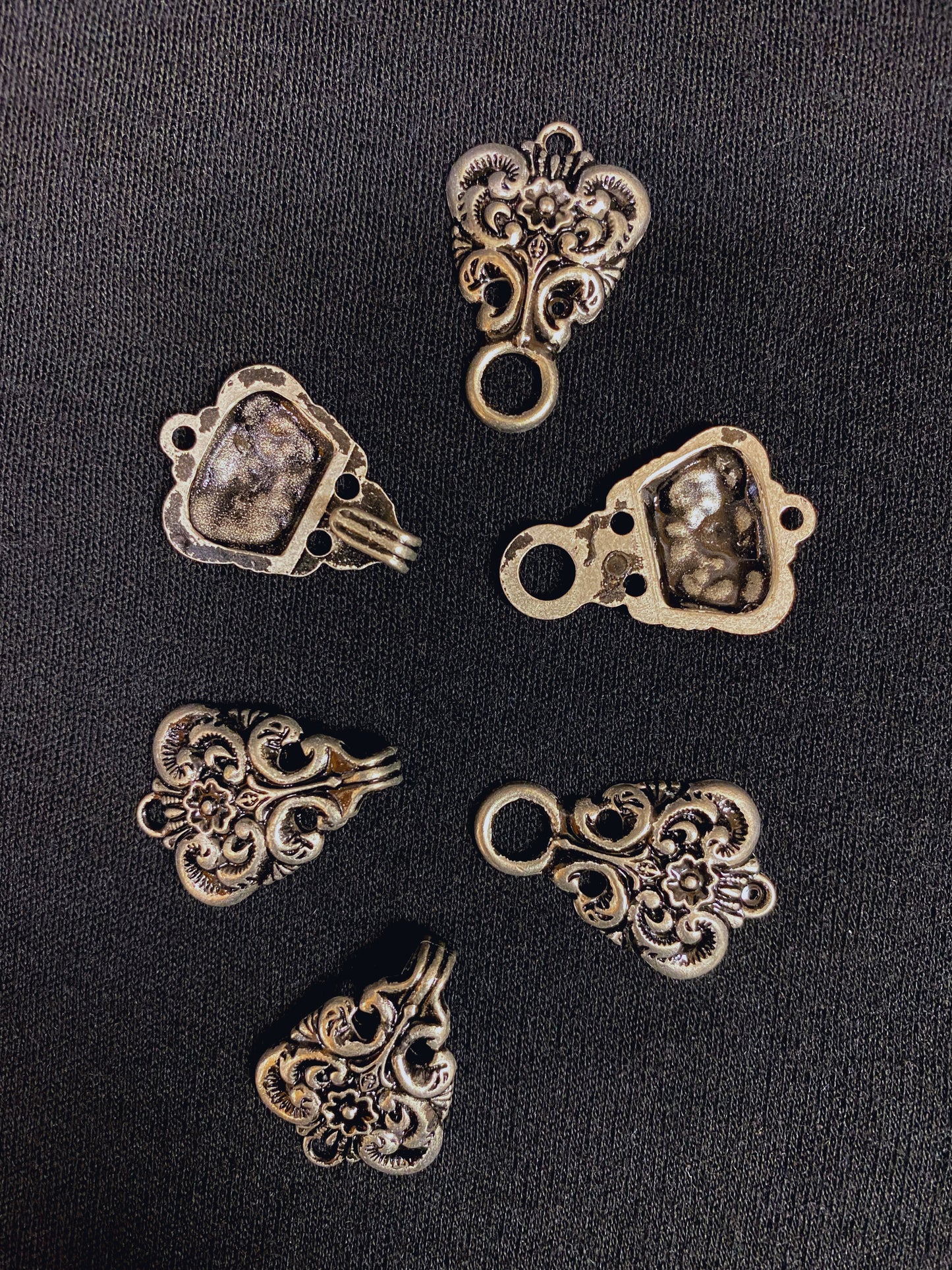 Norjalaiset hakaset, ranskanlilja