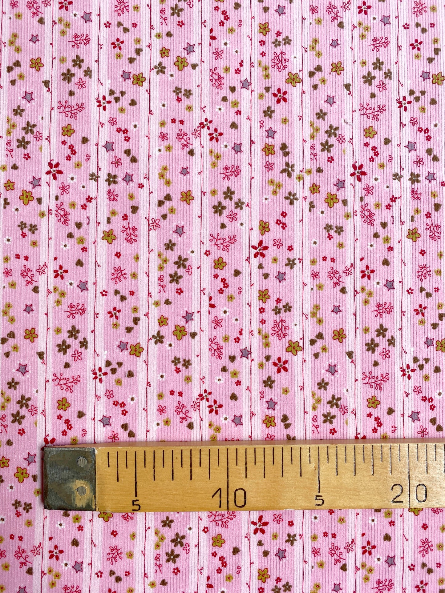 Baby flowers, vakosametti, puuvilla