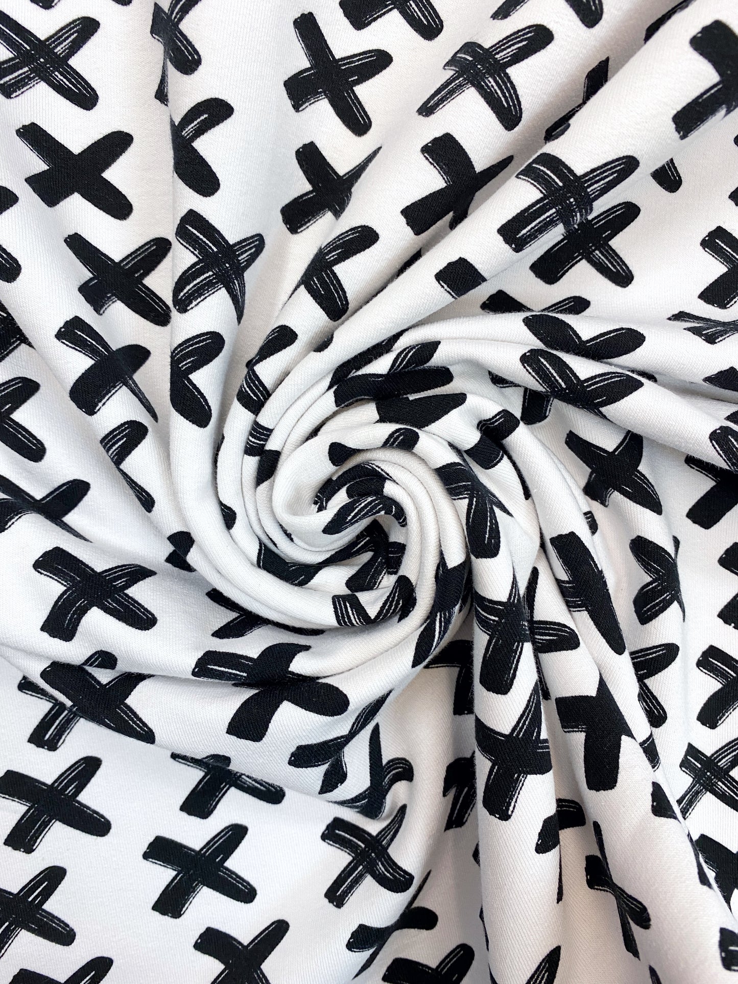 Criss Cross, valk. musta, joustocollege