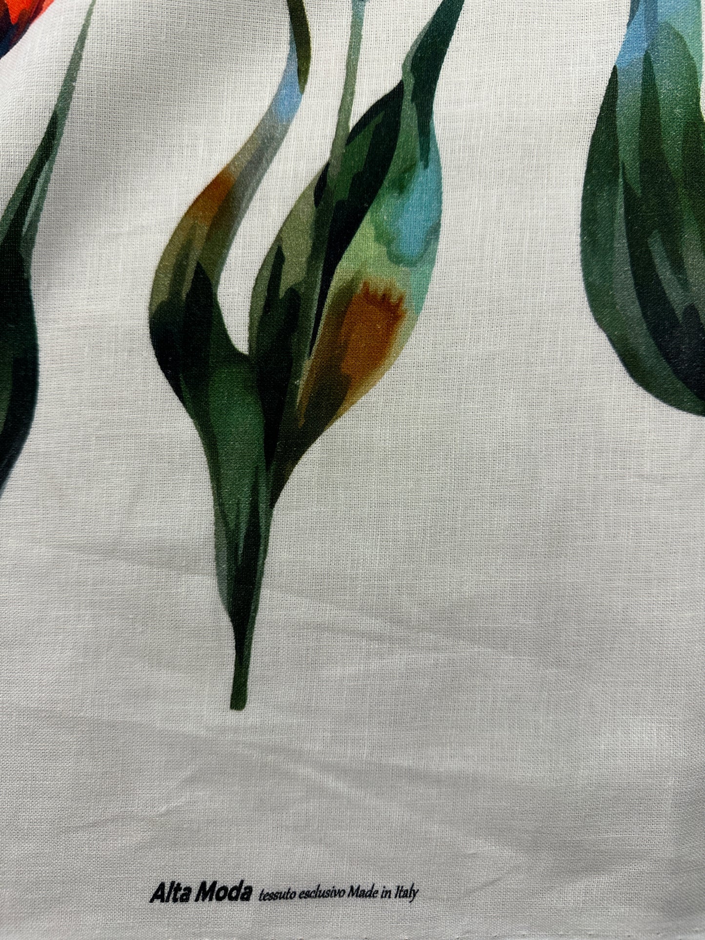 Tulips, pellava.