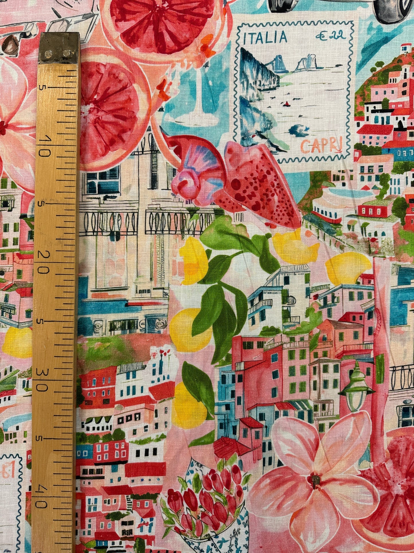 Capri, pinkki, pellava.