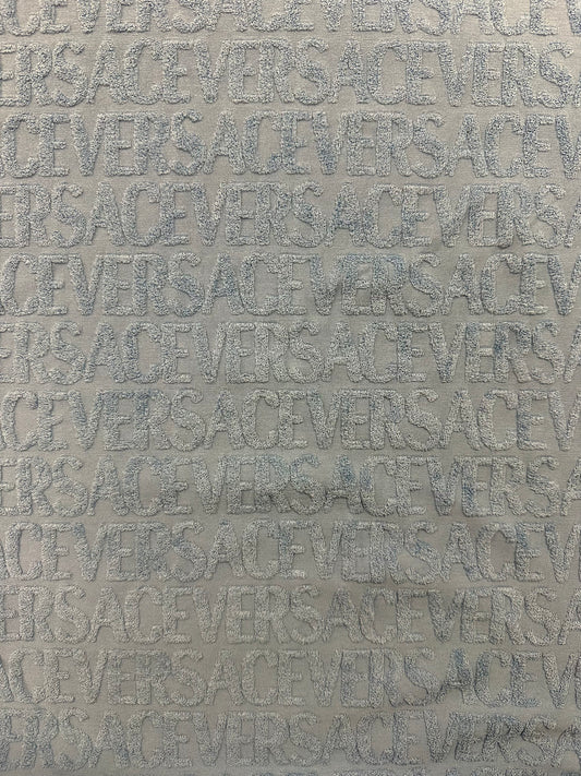 Vaaleansininen Versache joustofrotee