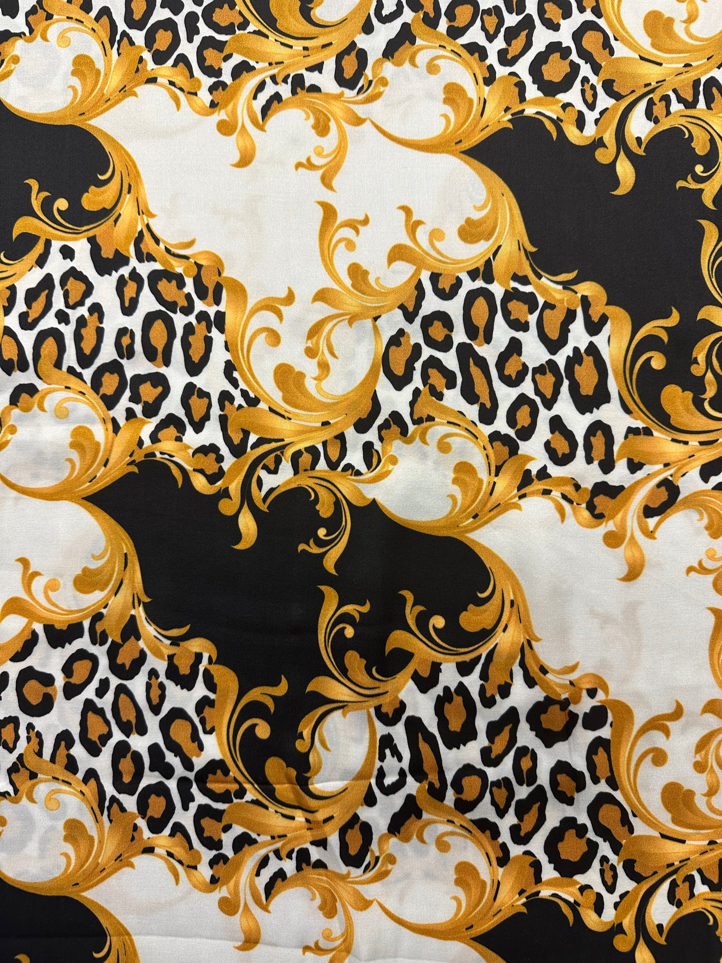 Cavalli, Baroque style, viskoosisatiini.