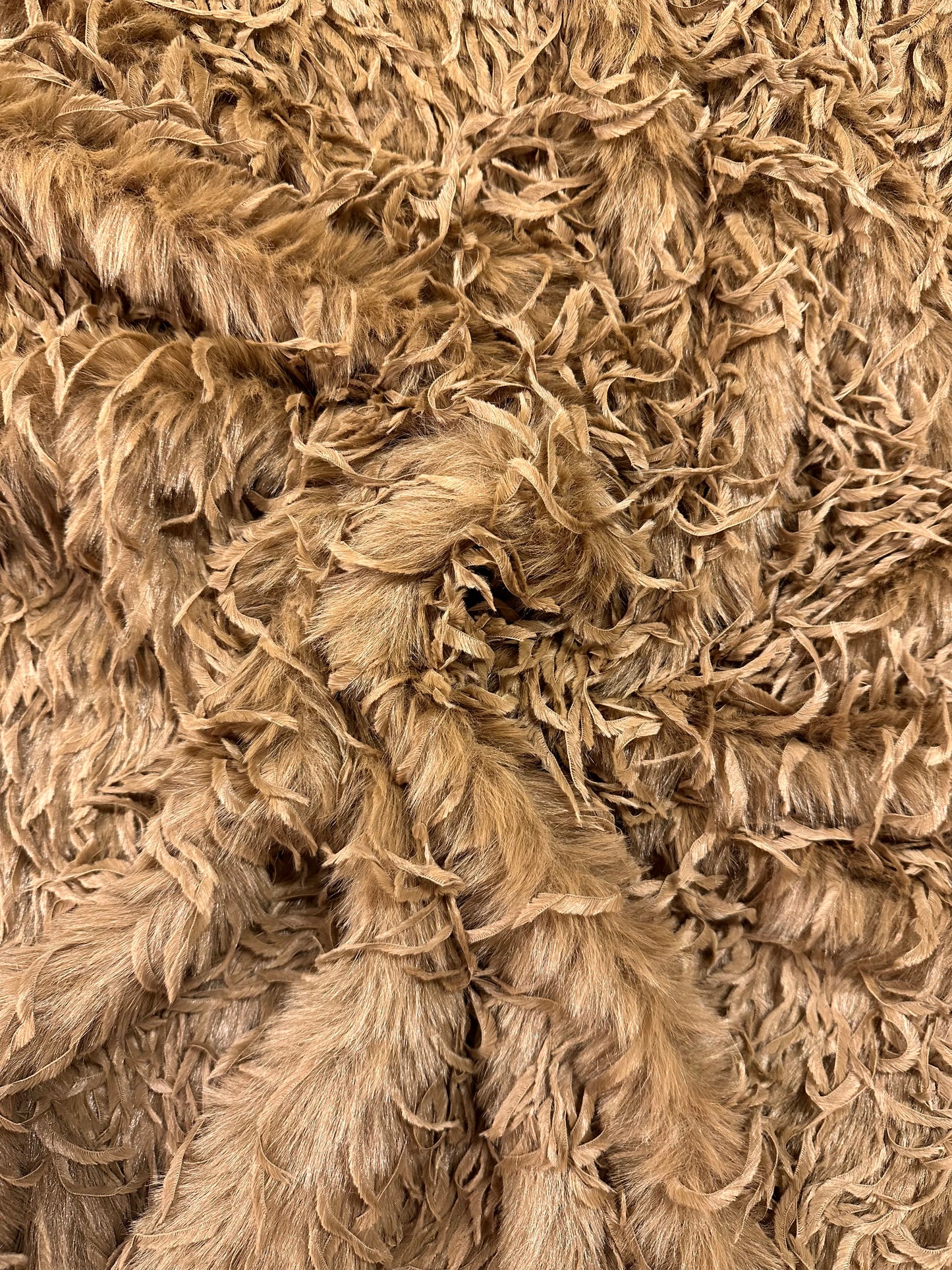 Feather hair, vegan tekoturkki, ruskea.