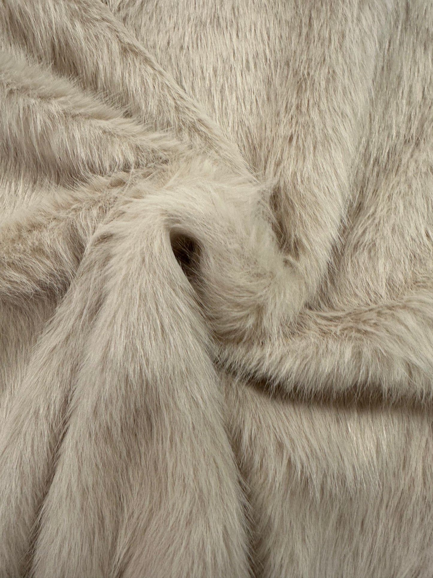 Champagne, Vegan long Fur