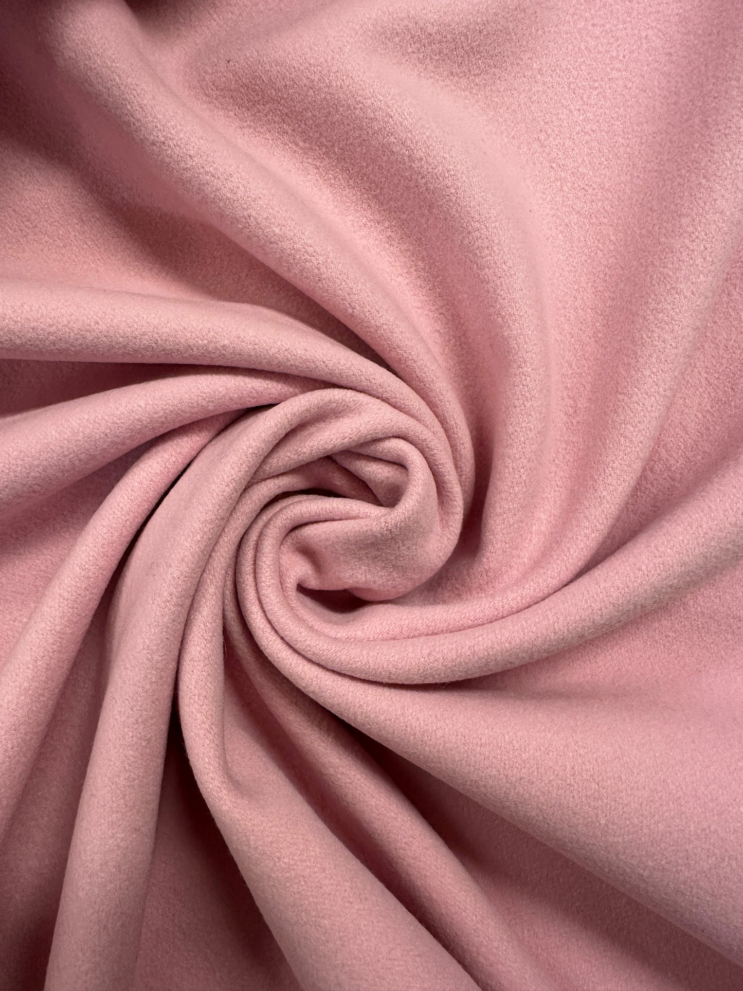 Hattara, vaaleanpunainen.