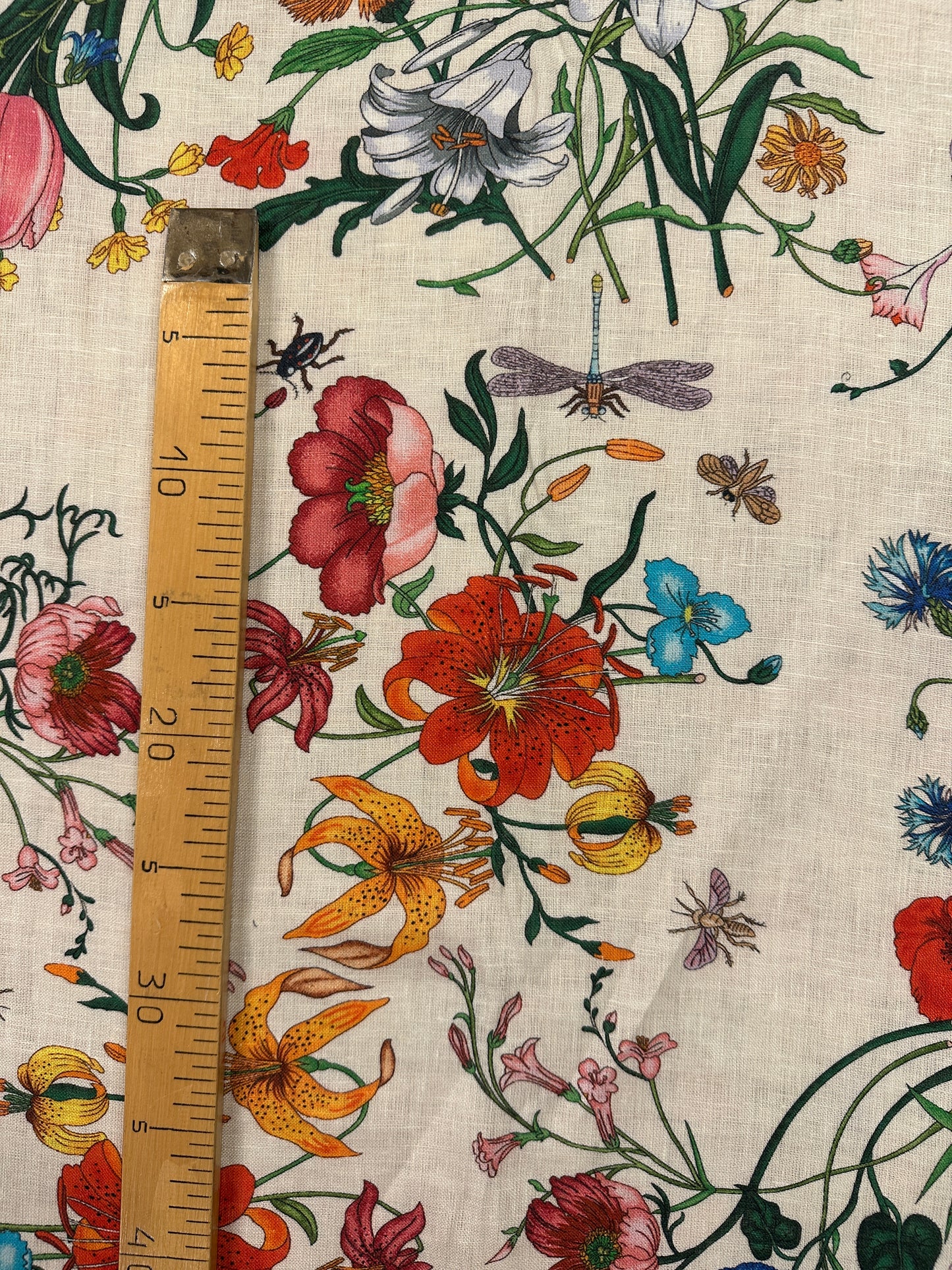 Villiniitty, pellava.