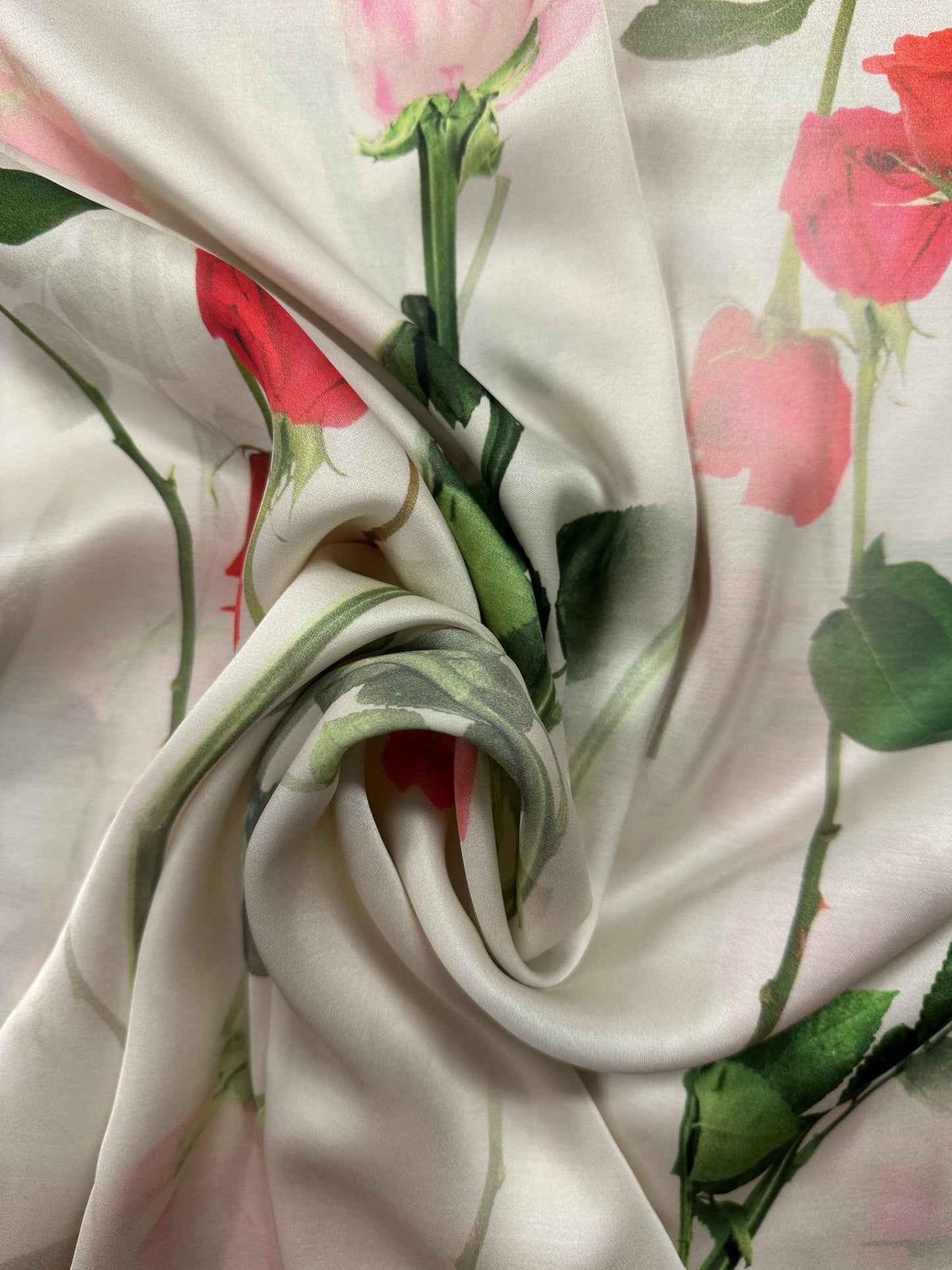 Antonio Marras, Rose Blanco, viskoosi.