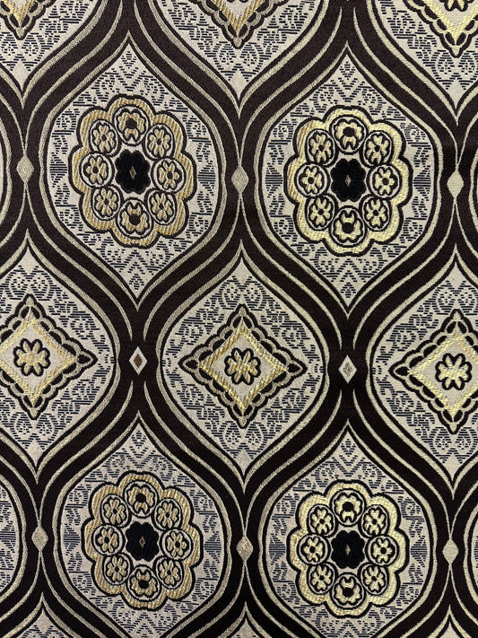 Brown crown, Gobeliini.