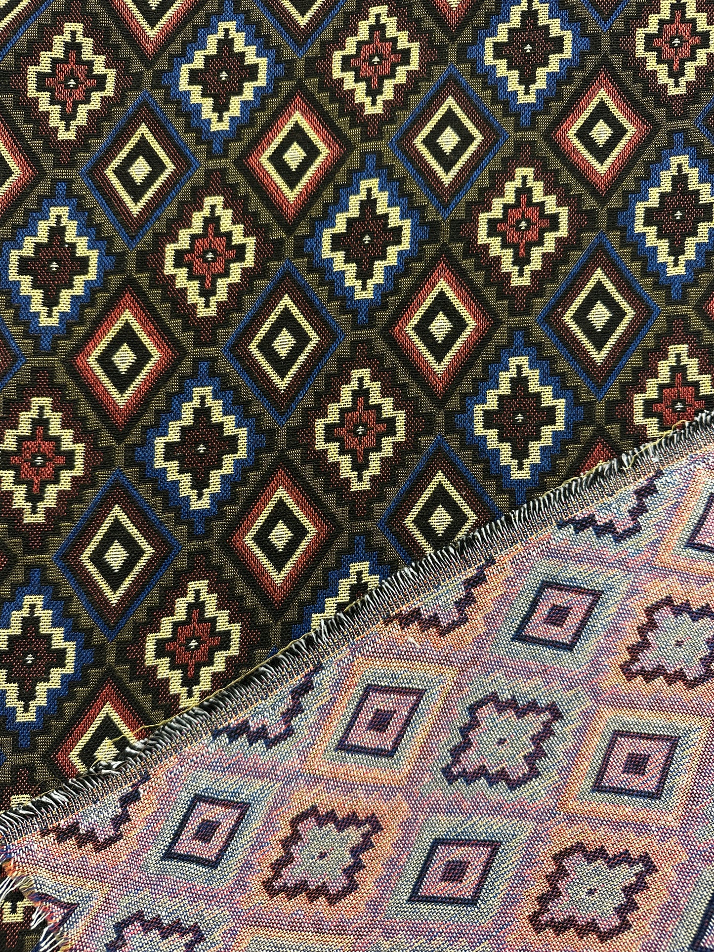 Small Navajo, gobeliini.