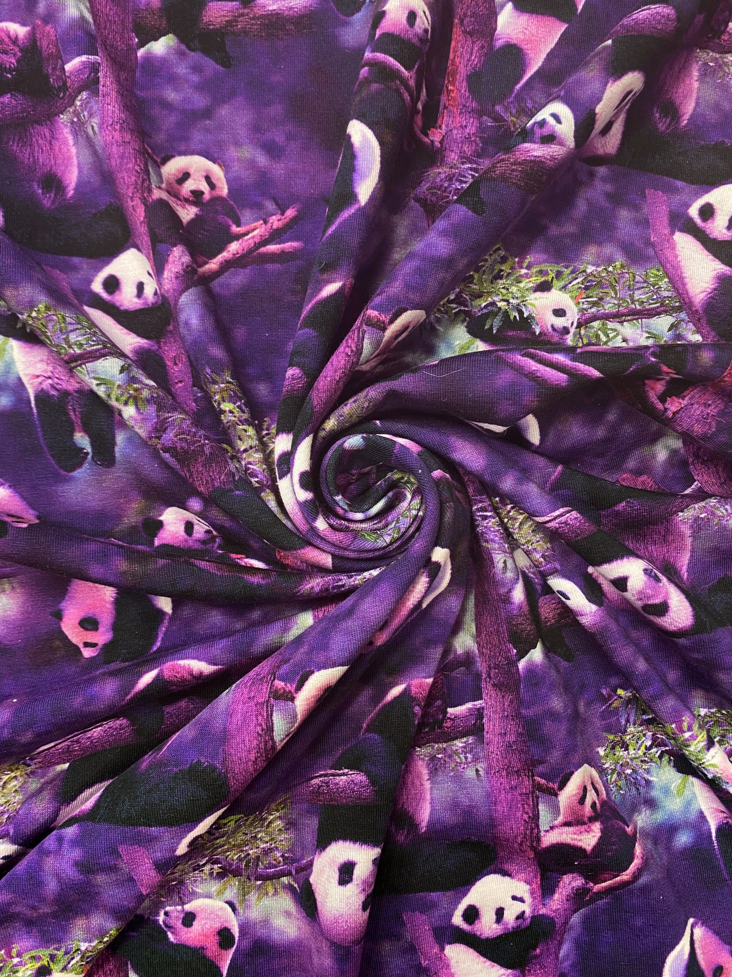 Pandat, violetti, puuvillatrikoo